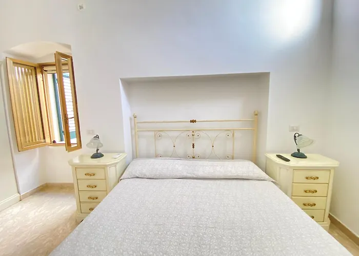 Antica Maisonette S Giovanni Centro Storico דירה *